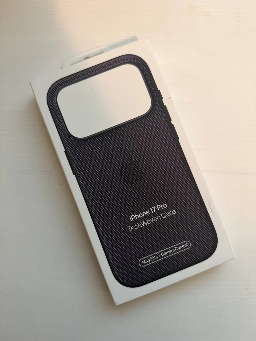 NWT Apple iPhone 17 Pro TechWoven Case in Purple